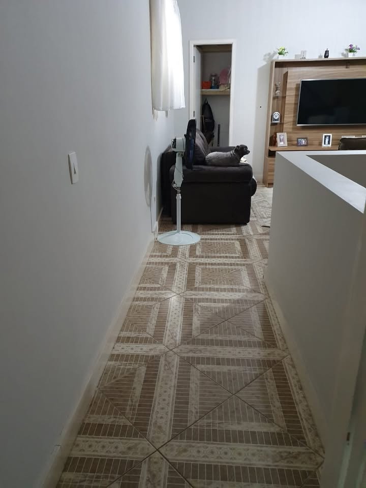 Casa 2 quartos 1 banheiro