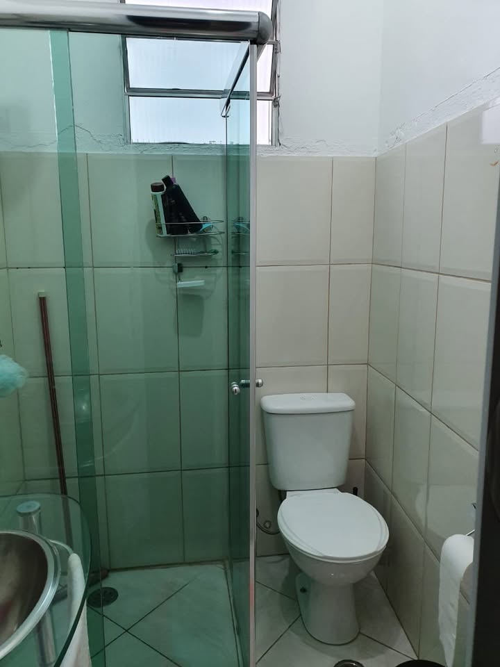 Casa 2 quartos 1 banheiro