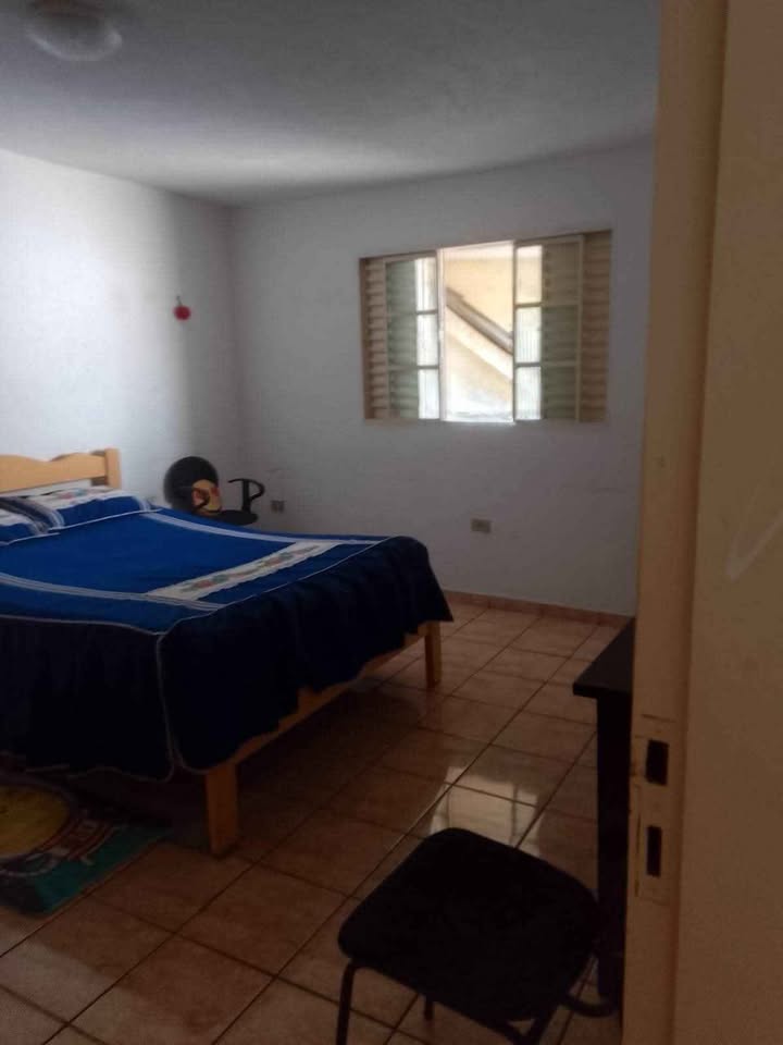 Casa 2 quartos 2 banheiros